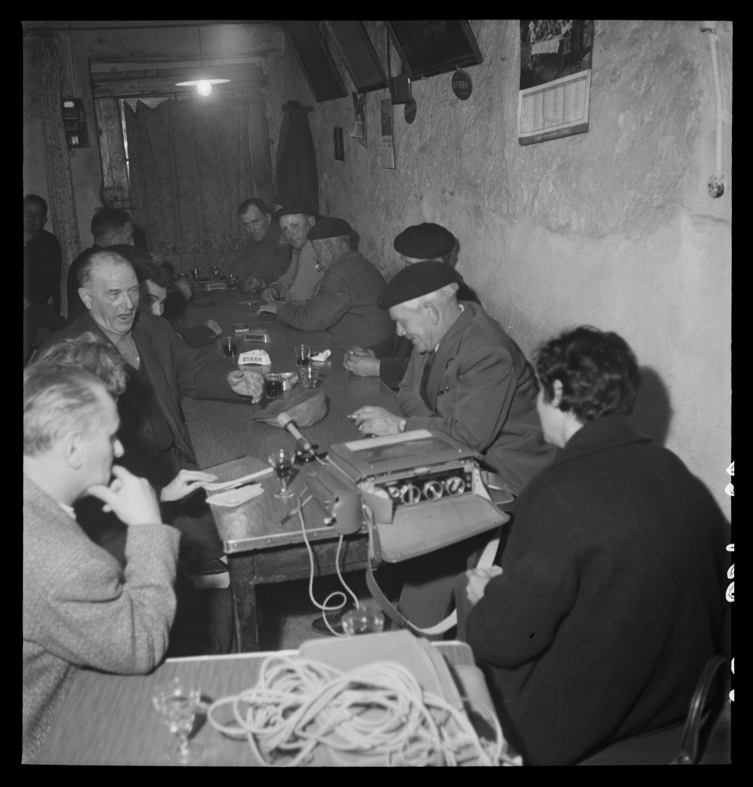 Premi&egrave;re mission de Claudie Marcel-Dubois et Marie-MNATP - Marguerite Pichonnet-Andral sur l'ethnomusicologie en Roussillon-Cerdagne (7 avril 1963 - 16 avril 1963)